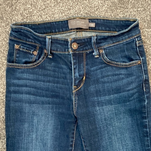 Levi’s Demi Curve Classic Straight Leg - Picture 4 of 10